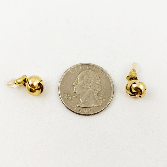 LOVE KNOT EARRINGS NWT - Picture 2 of 3